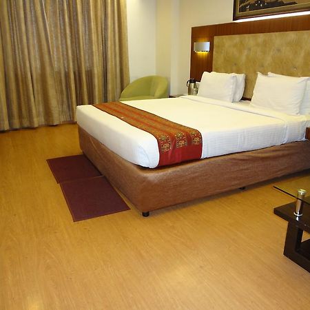 Hotel Budhil Park Visakhapatnam Exterior foto